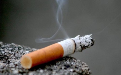 Điếu thuốc mẹ hút đầu độc con gấp 1,5 lần cha