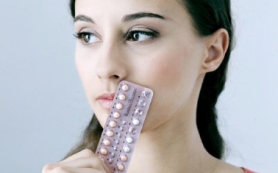 Đâm đơn kiện vì dùng thuốc tránh thai vẫn dính bầu