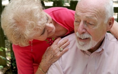 Bệnh nhân sa sút trí tuệ có cần biết mình đã mắc bệnh?