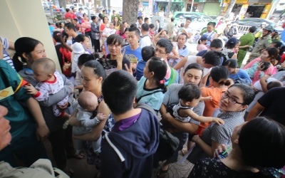 Sau Hà Nội, đến lượt TP.HCM 'sốt xình xịch' vì vaccine