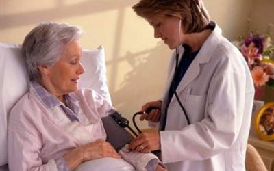 Phòng viêm phổi tái phát ở người cao tuổi