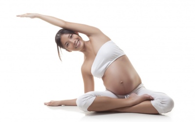 Bà bầu cuối thai kỳ có nên tập yoga?