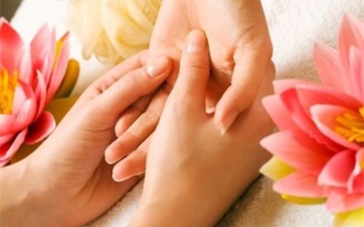 Lạnh chân tay – dấu hiệu của bệnh huyết áp thấp