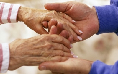 Điều trị Alzheimer bằng liệu pháp hồi tưởng