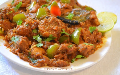 'Nuốt nước miếng' với món gà Kadai 