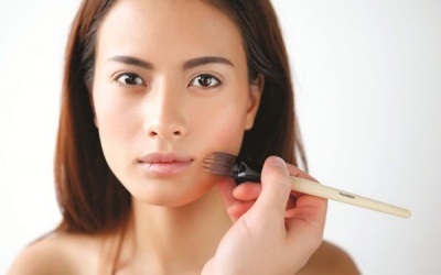 Cách chọn kem che khuyết điểm cho khuôn mặt