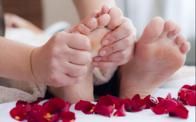 5 phút massage chân phòng biến chứng đái tháo đường