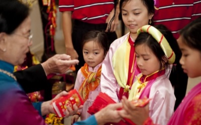 Lì xì cho con trẻ: Chuyện nhỏ mà không nhỏ!