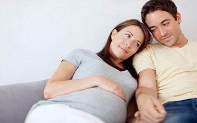 Bàng hoàng phát hiện vợ cặp bồ kiếm tiền lúc mang thai 3 tháng