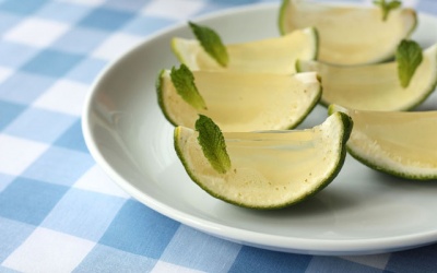 Thử làm thạch rượu đẹp mắt ăn chơi