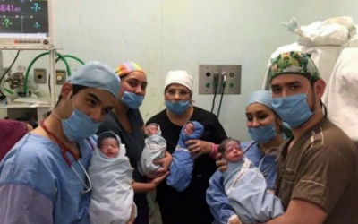 Ca sinh tư đầu tiên thế giới năm 2016