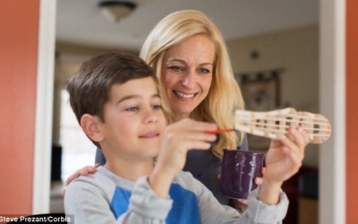 Cha mẹ phải làm gì khi con bị tự kỷ?