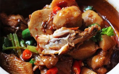 Hướng dẫn làm món gà hầm khoai sọ tốt cho mẹ bầu