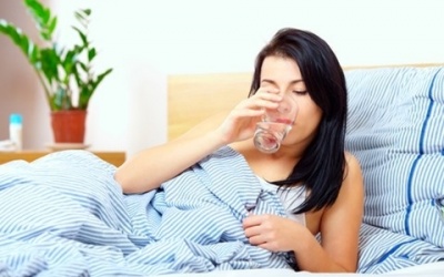 Uống bao nhiêu nước trước khi đi ngủ tốt cho cơ thể?