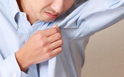 Cắt hạch thần kinh giao cảm có hết mồ hôi nách không?