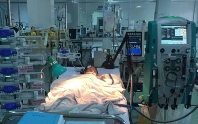 Cứu sống bé gái bị tai nạn giao thông ngưng tim 3 lần