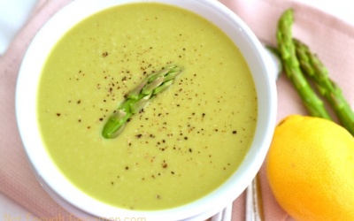 Nấu soup măng tây cho bé yêu nhanh lớn