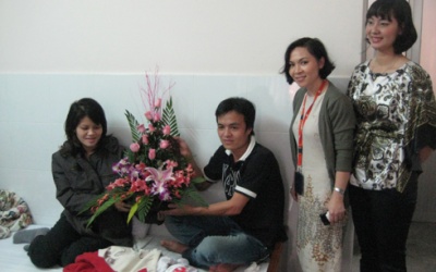 Bé trai chào đời trên máy bay ở độ cao 10.000 m