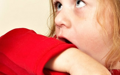 Viêm thanh quản ở trẻ: Bệnh nhẹ thành chết người nếu mẹ lơ là