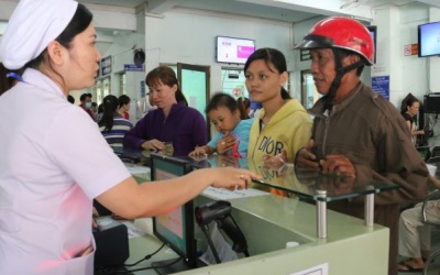 Quy trình khám bệnh mới: Chờ mỏi mòn!