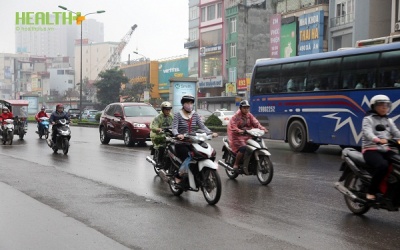 Người dân Bắc Bộ khổ sở vì mưa phùn, nồm ẩm