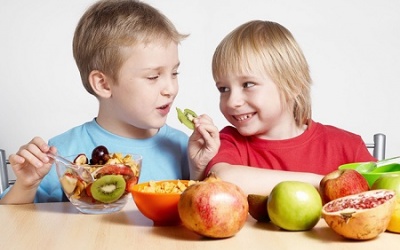 5 loại trái cây giúp trẻ nhớ lâu, phát triển trí não