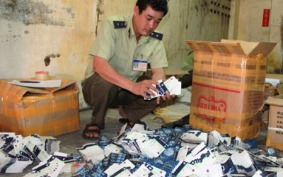 Truy tố hàng loạt giám đốc ngành dược làm giả hồ sơ để buôn lậu thuốc dỏm