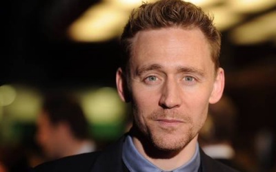 Báo Anh sang… Việt Nam “truy tìm” nam diễn viên “Kong: Skull Island”