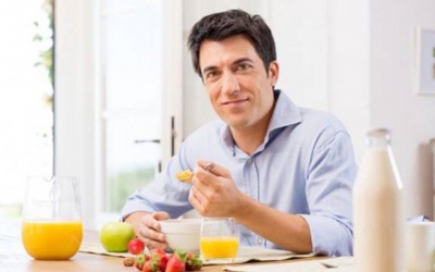 Hải sản, ăn uống... và TPCN mà vẫn thiếu testosterone