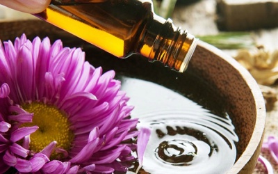 5 cách dùng tinh dầu trị viêm xoang siêu an toàn cho trẻ