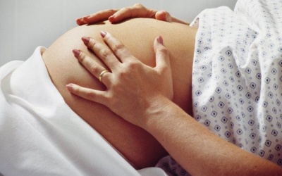 Infographic: Mẹ bầu cần làm gì để phòng chống Zika?