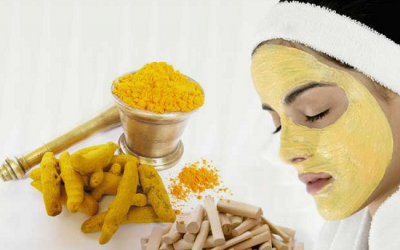 Làm đẹp bằng bột nghệ, cẩn thận mụn mọc tùm lum!