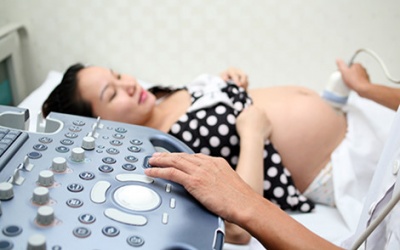 Thai phụ có nên giữ thai khi nhiễm virus Zika?