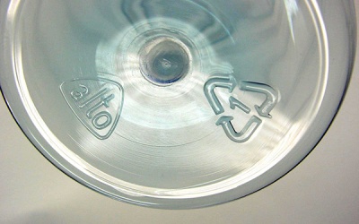 Sự thật về những ký hiệu tưởng như vô hại ở đáy chai