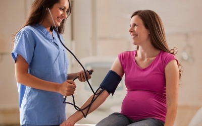 Sảy thai, sinh non chỉ vì... huyết áp thấp