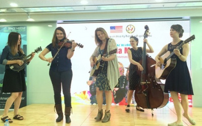 Xem miễn phí ban nhạc Mỹ được đề cử Grammy trình diễn