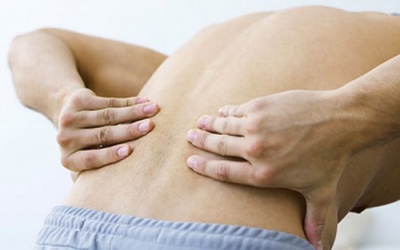 Ngã xẹp đột sống có nên dùng TPCN Cốt Thoái Vương?