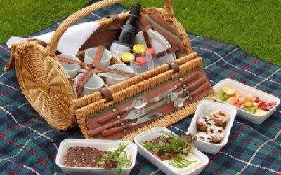 4 món ăn tiện lợi mang theo khi đi picnic