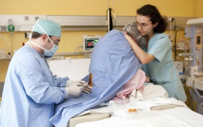 Ảnh hưởng của gây tê ngoài màng cứng với trẻ sơ sinh