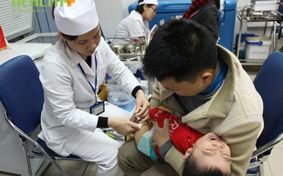 Tuyệt đối không cho trẻ tiêm vaccine khi bị những bệnh này