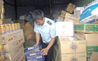 Tố cáo hàng giả, buôn lậu có thể được thưởng 200 triệu đồng