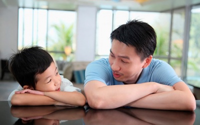 Bé 26 tháng mới nói được vài từ có phải là tự kỷ?