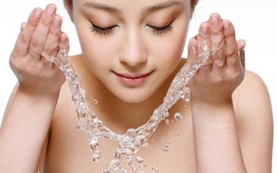 Rửa mặt với 5 thứ nước này sẽ đánh bay hết nám và tàn nhang