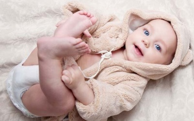 Mẹ cần biết -  Những lưu ý chăm sóc trẻ sơ sinh vào mùa hè