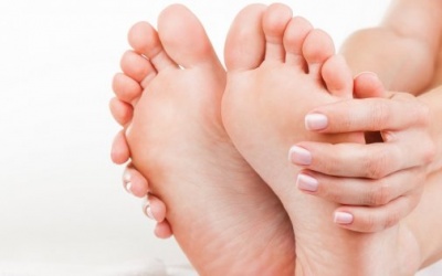 Chân tay mùa hè cũng lạnh ngắt cảnh báo bệnh gì?