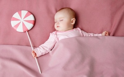 Muốn bé ngon giấc mùa hè – mẹ cần làm ngay những điều này