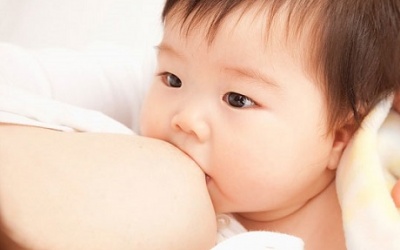 Mẹ bầu bị cảm cúm có nên cho con bú?