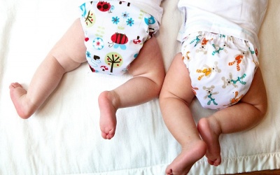 Nên dùng bỉm giấy hay bỉm vải cho trẻ sơ sinh?