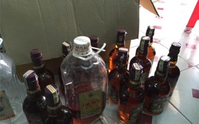 Chivas tiền triệu từ rượu quốc lủi pha nước kho cá