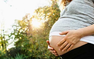 6 thực phẩm phụ nữ mang thai nên tránh xa